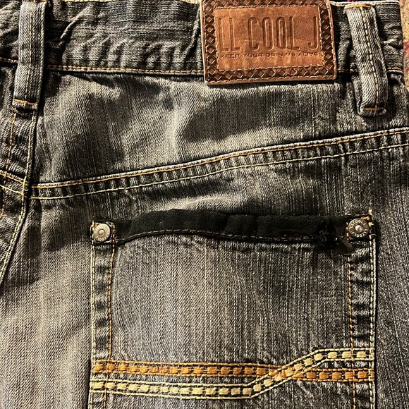 Gently Worn Men’s LL Cool J Denim Jeans - Picture 16 of 16